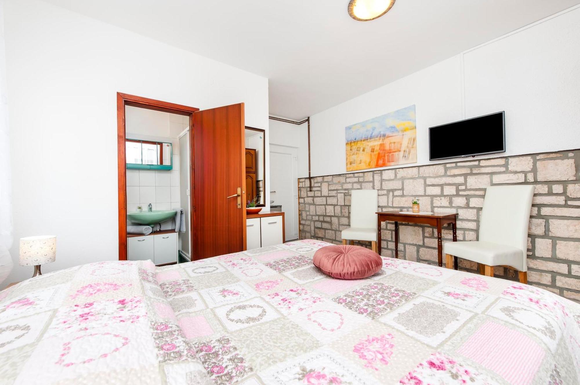 Apartments&Room Silvana Rovinj Buitenkant foto